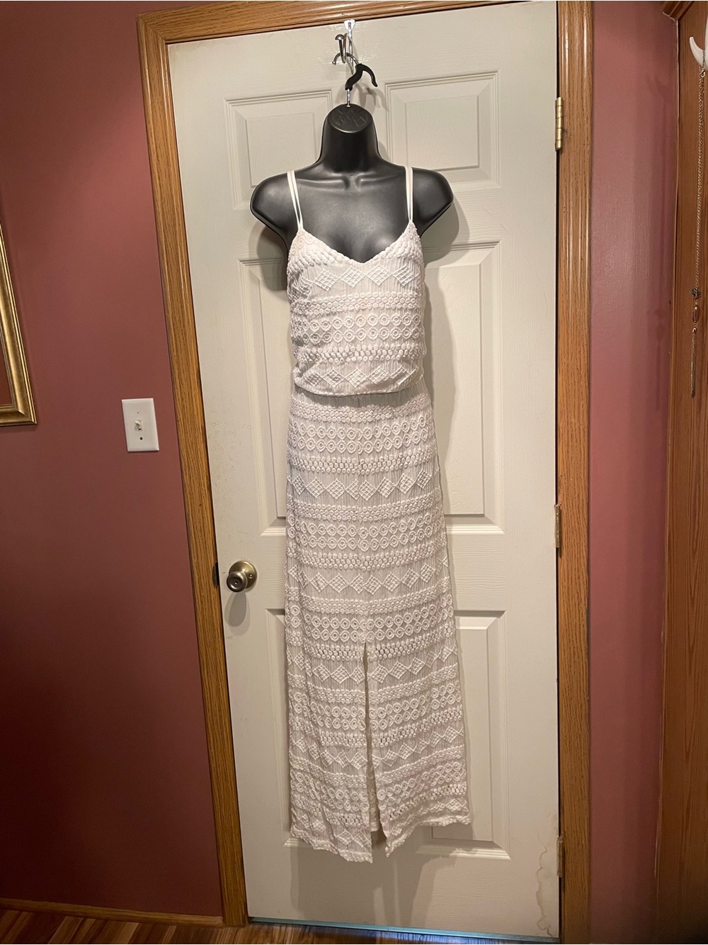 Vince Camuto White Lace Maxi Dress with Spaghetti Straps